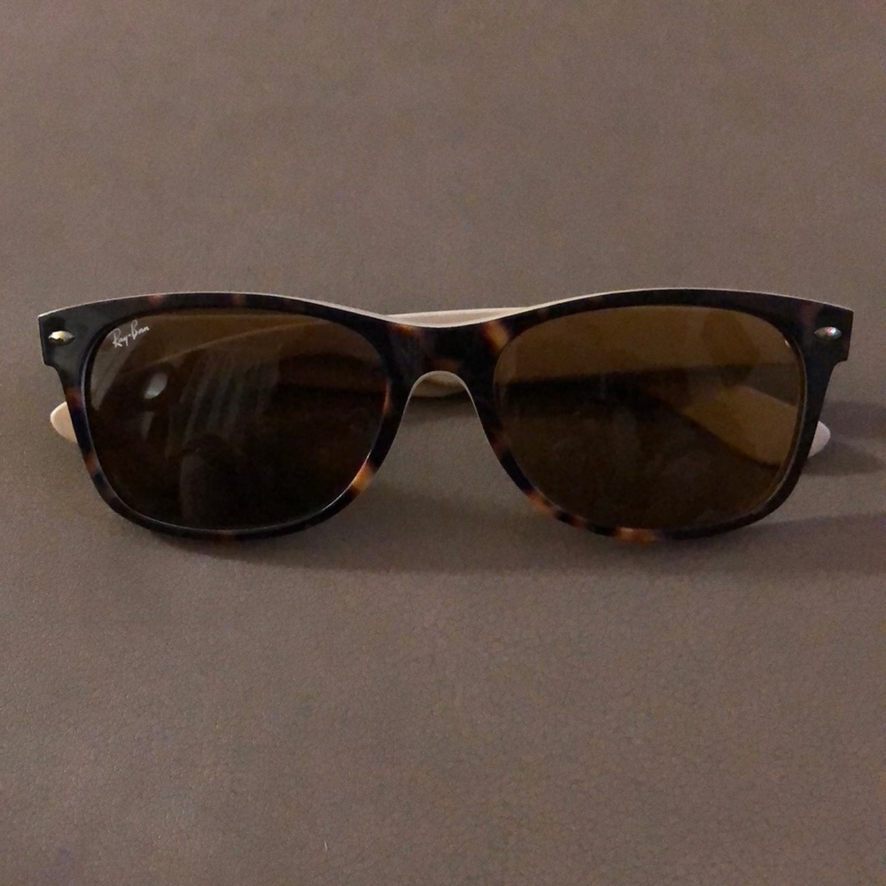 Ray ban sunglasses 💯 authentic